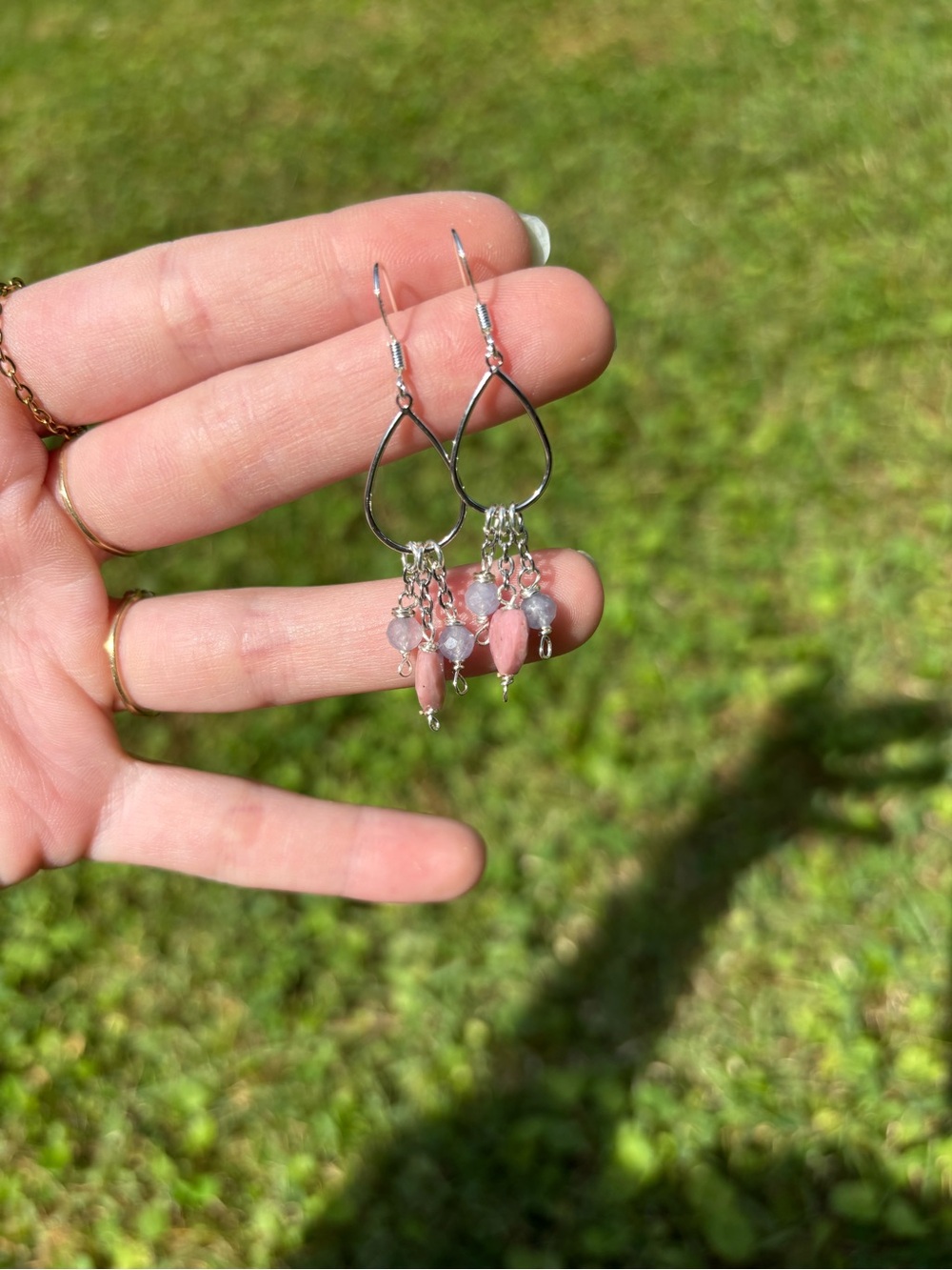 Tanzanite and rhodochrosite earrings - Picture 3 of 3